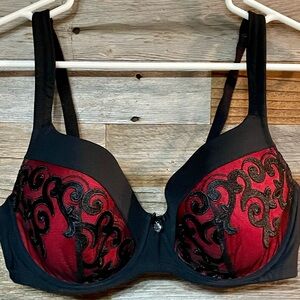 Beautiful Red and Black with Black Lace overlay Soma Bra
